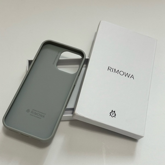 Rimowa Iphone Case Aluminum For Iphone 16 Pro Max - Picture 5 of 6